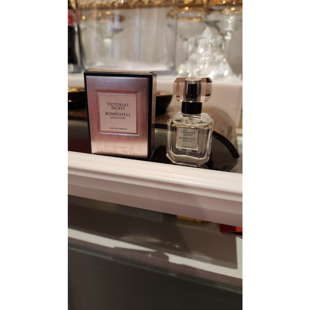 Victoria's Secret Bombshell Seduction - Picture 1 of 1